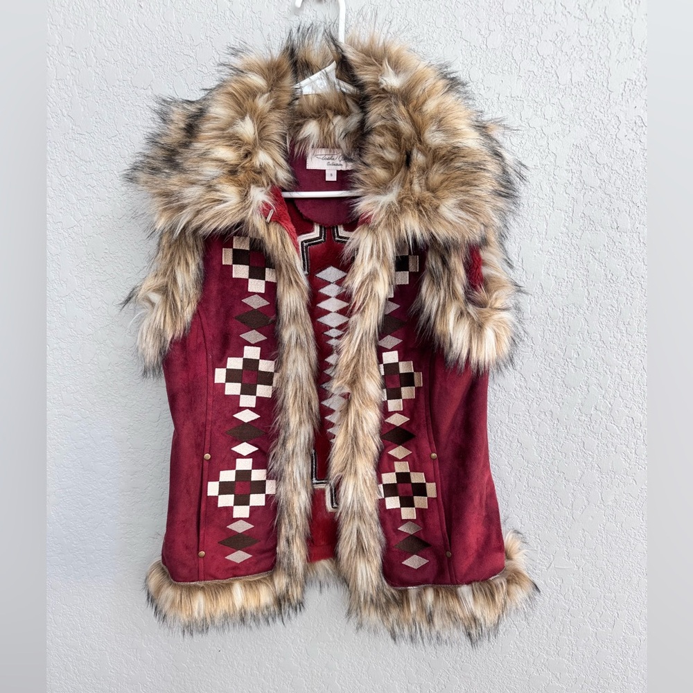 Tasha Polizzi Women's Chateau Faux Fur  Embroidered Vest.  Size Small